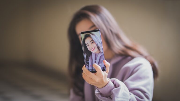 7 Tips to Become a Beauty Influencer on Instagram in 2023