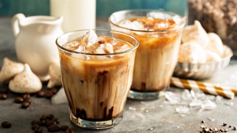 4 Tips for Adding Syrups to Your Coffee and Tea