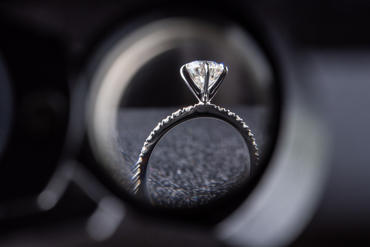Why Women are Choosing Lab-Grown Diamonds Over Traditional Options