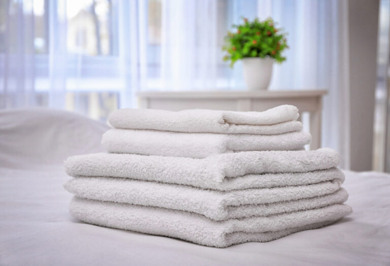 Unveiling the Softness How Hotels Achieve Plush Towels for Guest Comfort