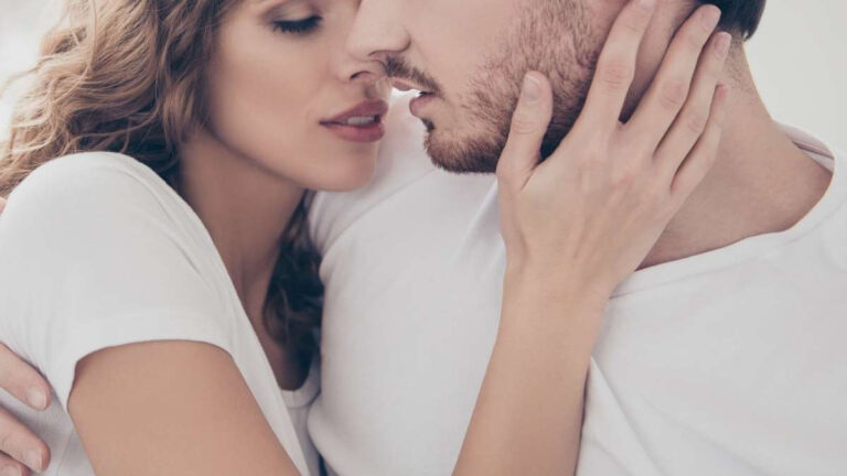 Understanding Women: The Unique Dynamics Between Escorts and Their Clients
